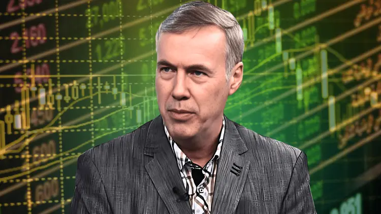 Gaining an Edge: Michael Hakes' Insightful Investment Picks