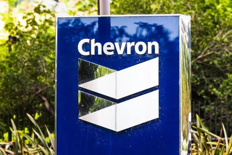 Chevron aims at acquiring the remaining shares of Noble Midstream