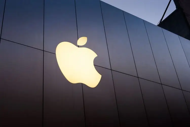 Former Robinhood VP to join Apple