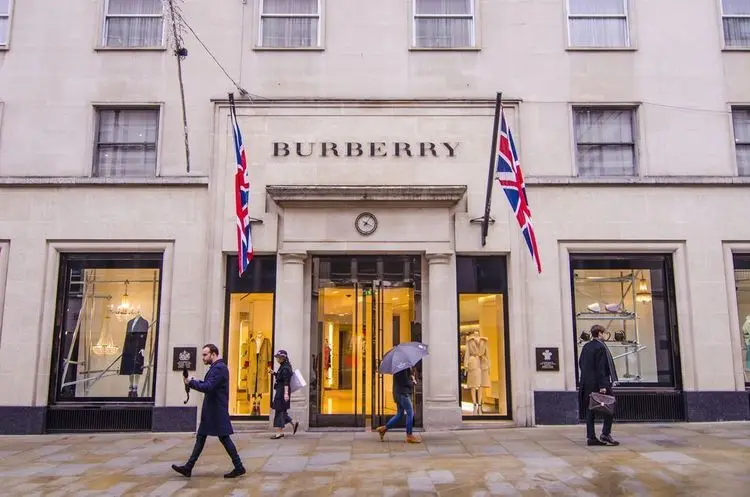 Burberry is designing Skins for Tencent