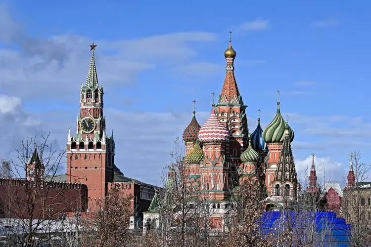 EU imposes sanctions over Ukraine