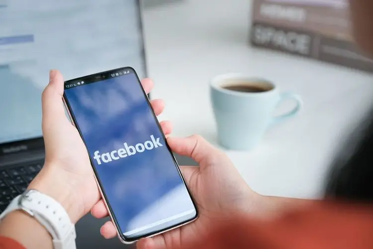 German ministries asked to shut down their Facebook pages