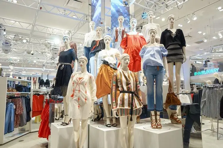 Large Fashion Companies will not meet their sustainability goals