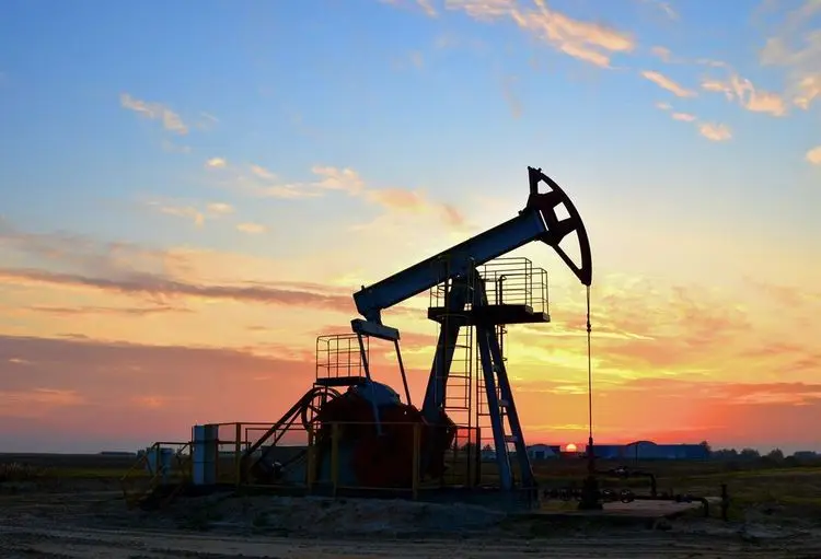 Due to lack of money: Libyan company stops oil production