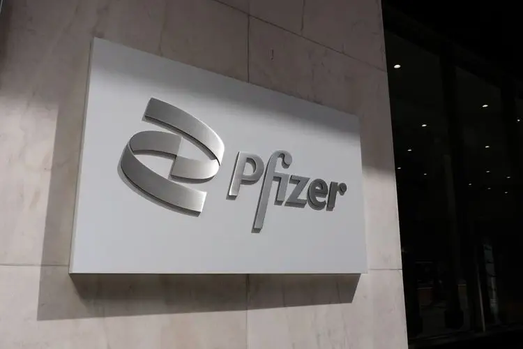 Pfizer: Pandemic could last until 2023