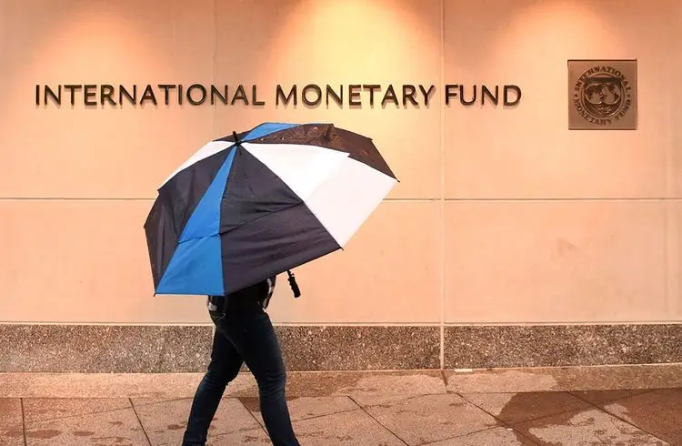 IMF warns of risky global economy
