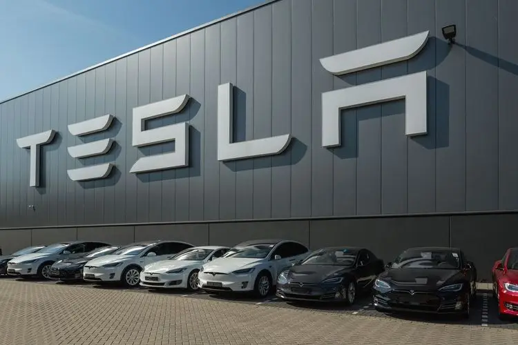 Tesla withdraws application for state funding for German battery factory