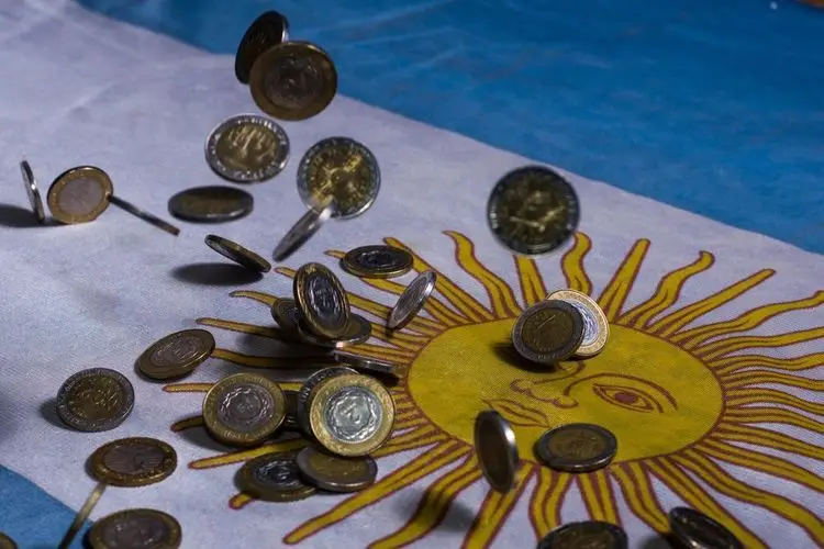 Argentina is in no rush to sign IMF deal
