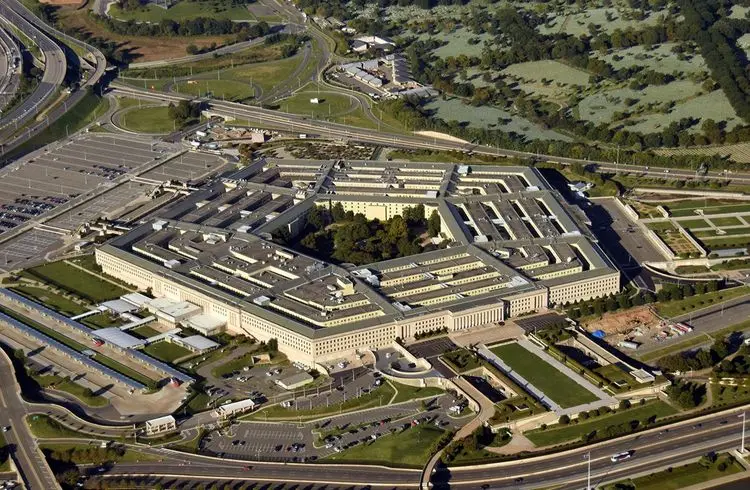 Pentagon splits $9 billion cloud computing deal among tech giants