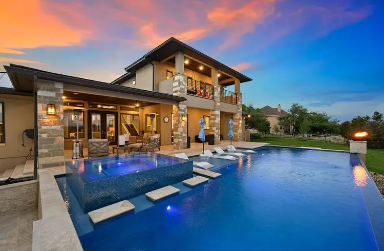 Celebrities in Trouble: Million-Dollar Real Estate Losses in New York and Hollywood